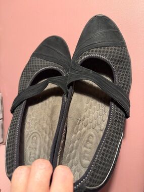 Women's Black Mary Jane Flats with Cushioned Insole